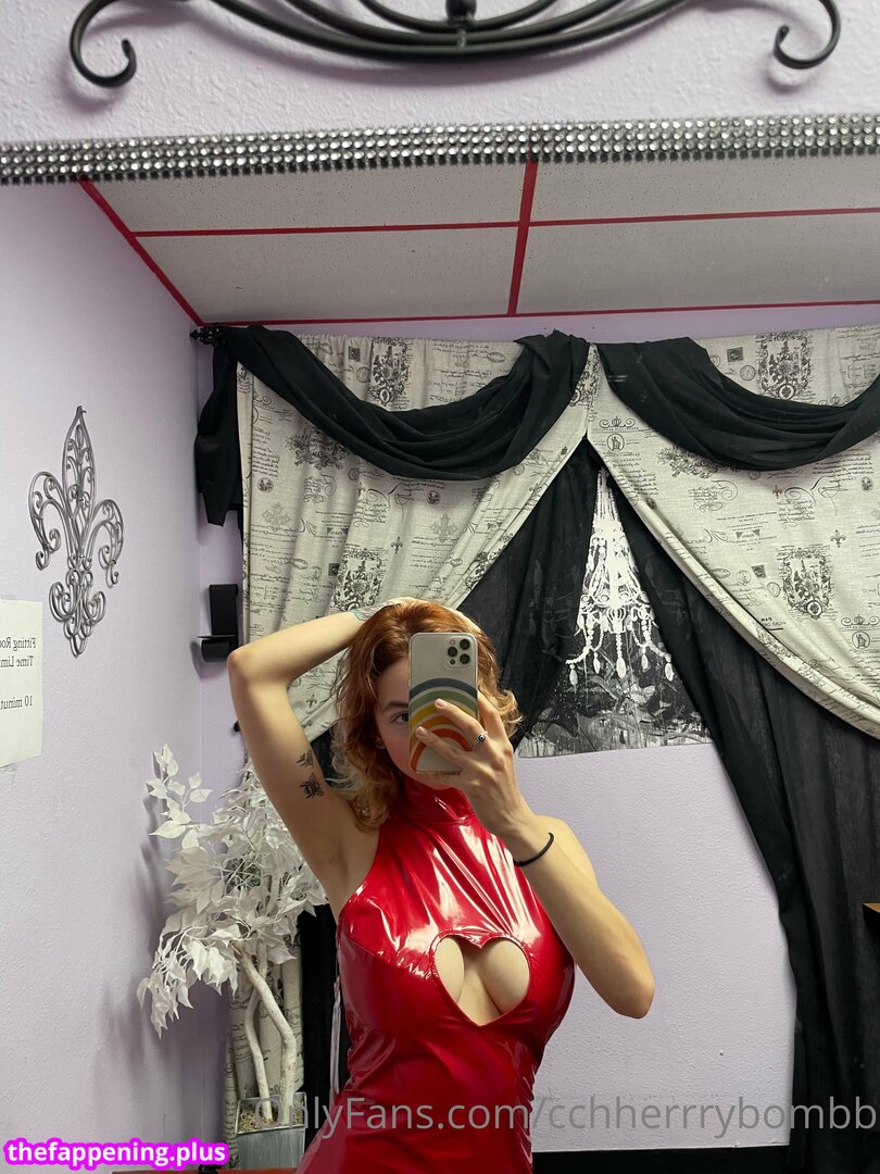 cchherrrybombb / chxrrybomb / https: Nahá OnlyFans fotografie #15