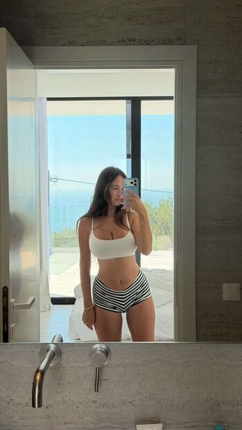 Cecilia Rose