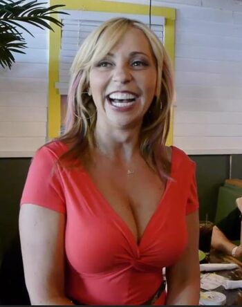 Celebrity Guilty Pleasures & Underrated Women