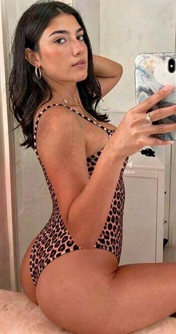 Charli Dame Lí