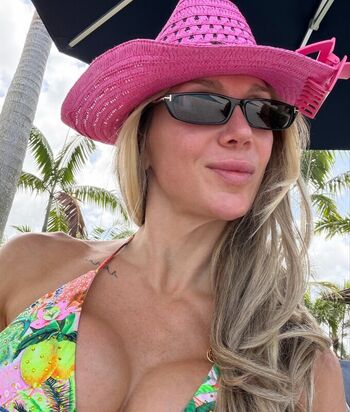 Charlotte Flair