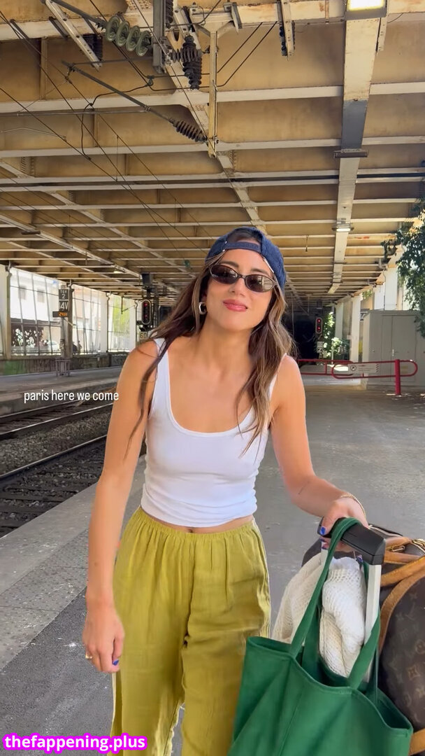 Chloe Bennet