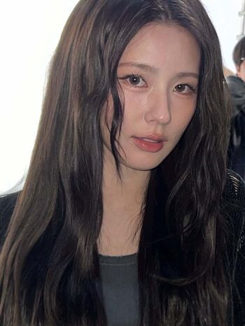 Cho Mi-yeon (Miyeon) - i-dle [(G)I-dle]