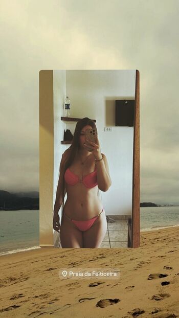 Clarissa Junqueira