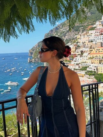 Cloe Zzini