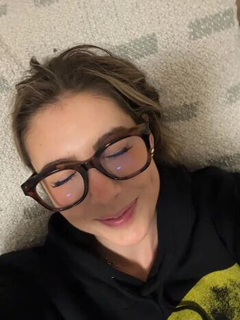 Cortney Gibson / Cortneycgibson