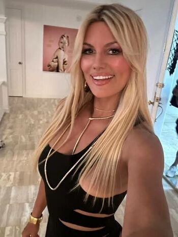 Courtney Hansen