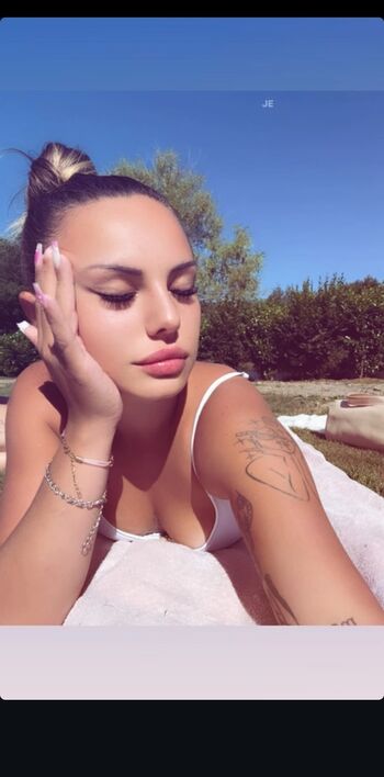 Cry_baby_girl0