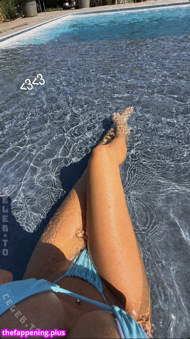 Curlyxox_