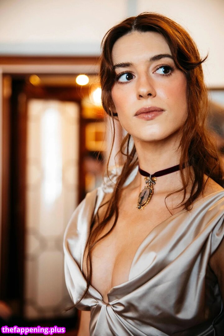 Daisy Edgar-Jones