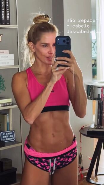 Deborah Secco