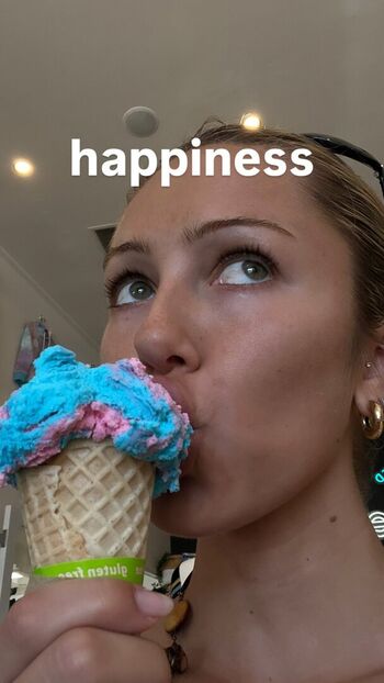 Delilah Belle Hamlin