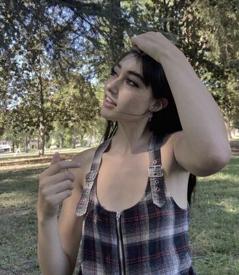 Delilah Raige