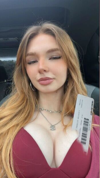 Dj Adrivnna
