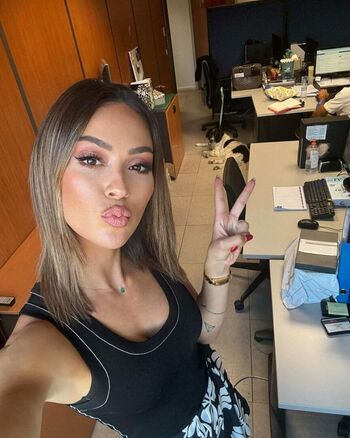 DORA PANTELI / ΔΩΡΑ ΠΑΝΤΕΛΗ