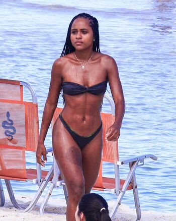 Duda Santos