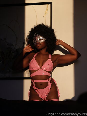 ebonybutts