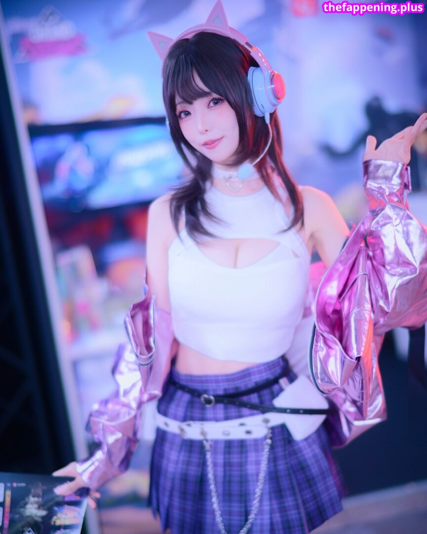 Ely Cosplay / Ely_eee / eeelyeee Nahá OnlyFans fotografie #201