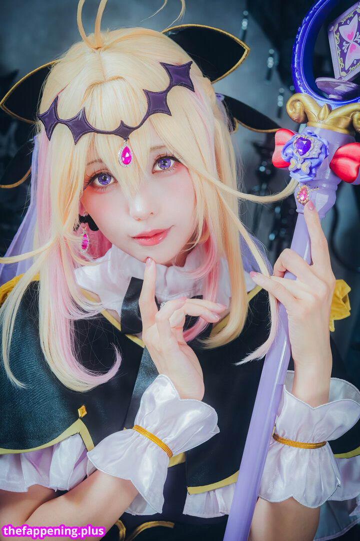 Ely Cosplay / Ely_eee / eeelyeee ヌードOnlyFans写真 #353