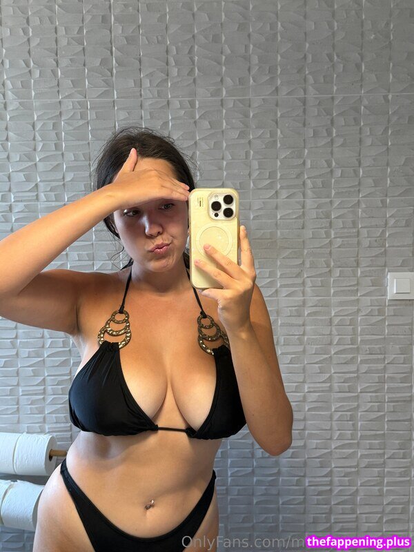Eelin Kultanen / eelinkultanen / ekultanen / ekultanen - 30H / goldenqueenss / https: / kultaneneelin / misskultanen / misskultanenvip Photo OnlyFans Nu #162