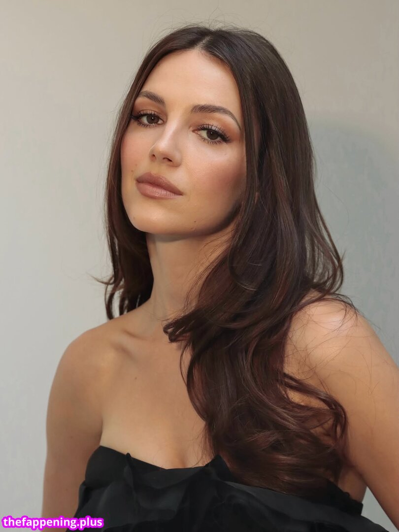 Ella Hunt