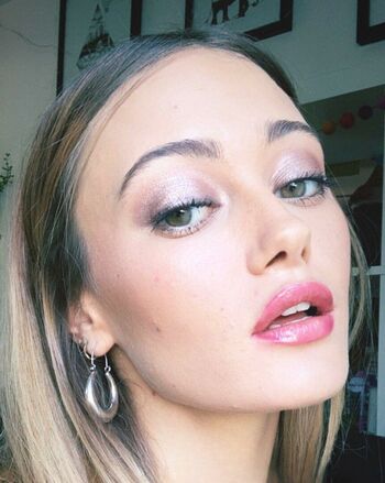 Ella Purnell