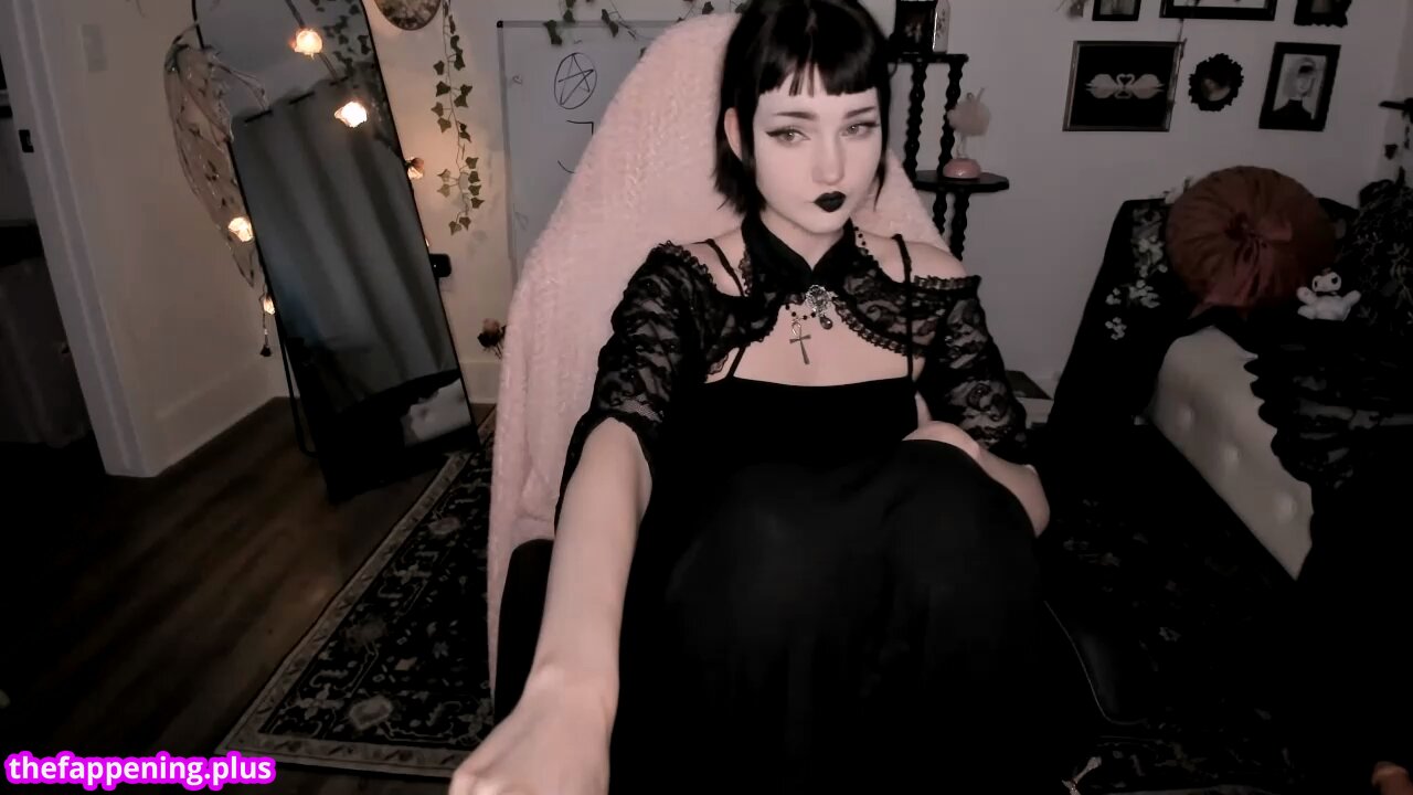 Ella.shitqost