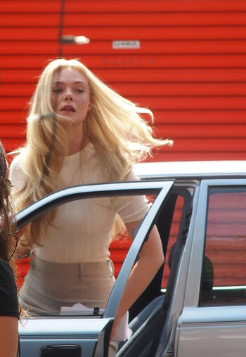 Elle Fanning