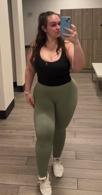 emily_____