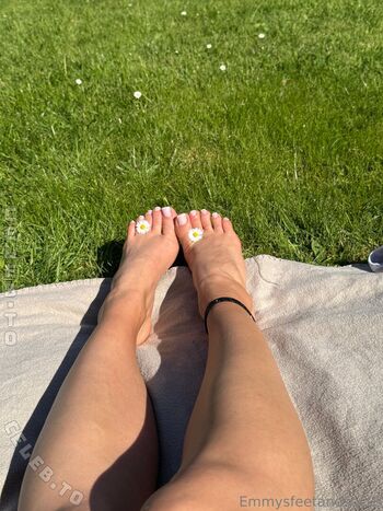Emmysfeetandsocks