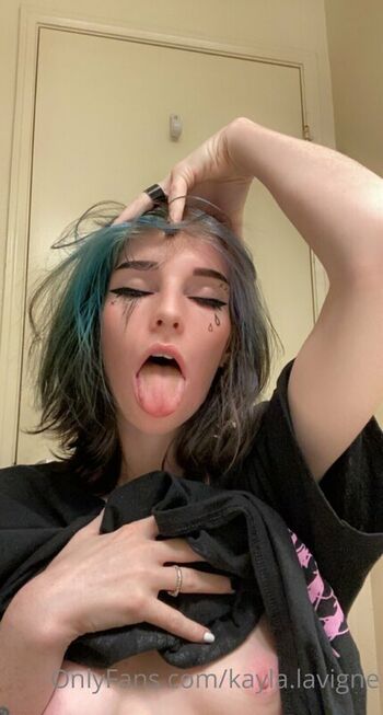 Feetiecutie