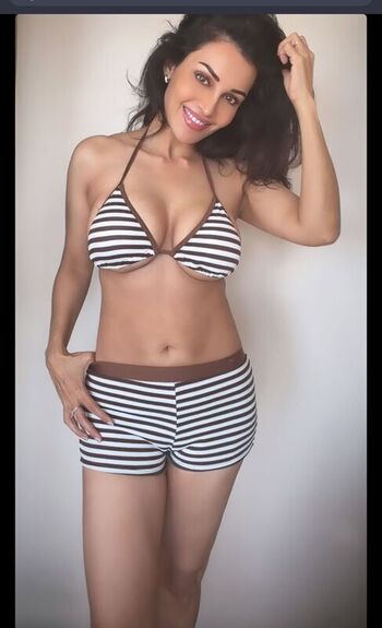 Flora Saini