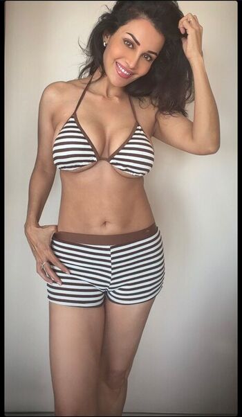 Flora Saini