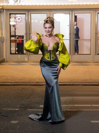 Florence Pugh