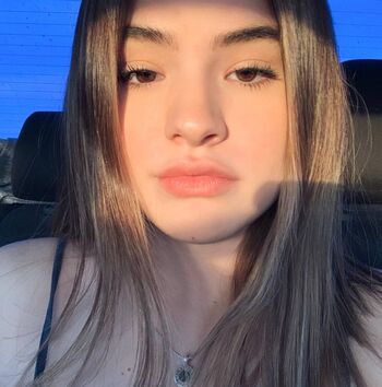Gaby Gardez → Gaby Gardez