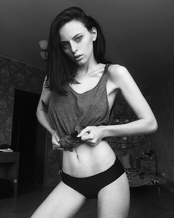 Girlvinishko