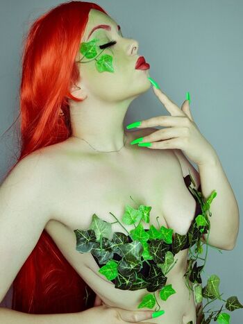 glitchedegirlcosplay