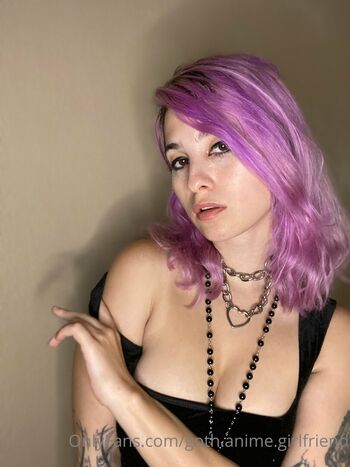 Goth.anime.girlfriend
