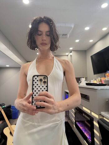 Gracie Abrams