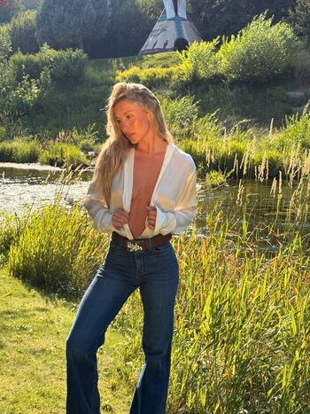 Halle Cooley