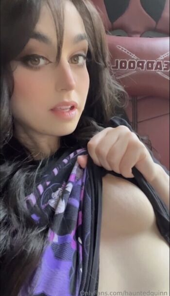 Hauntedhostess