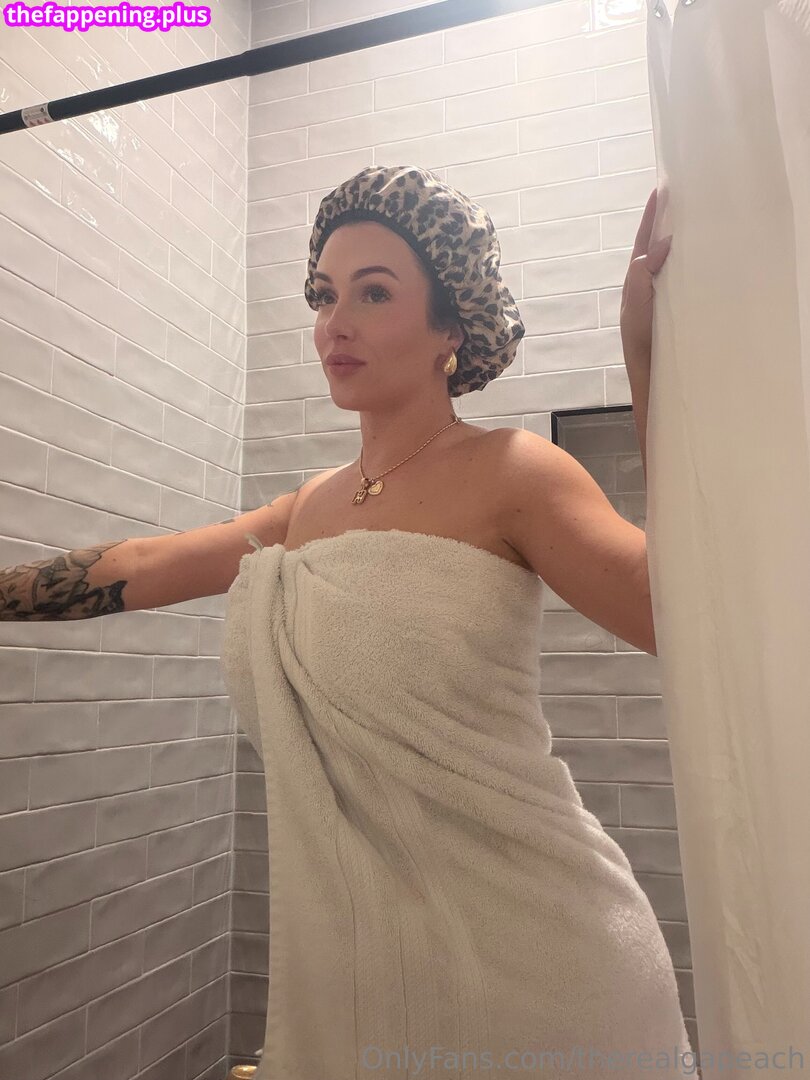 Hayley Davis