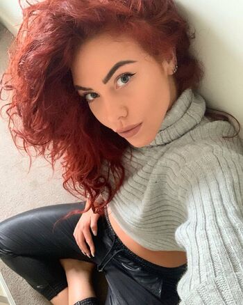 Hayley De Sola Pinto