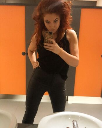 Hayley De Sola Pinto