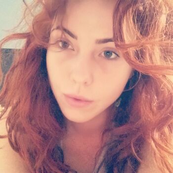 Hayley De Sola Pinto