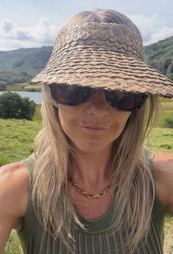 Helen Skelton