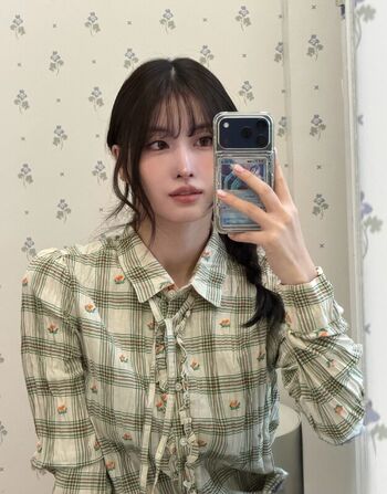 Hirai Momo
