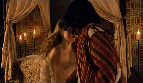 Holliday Grainger