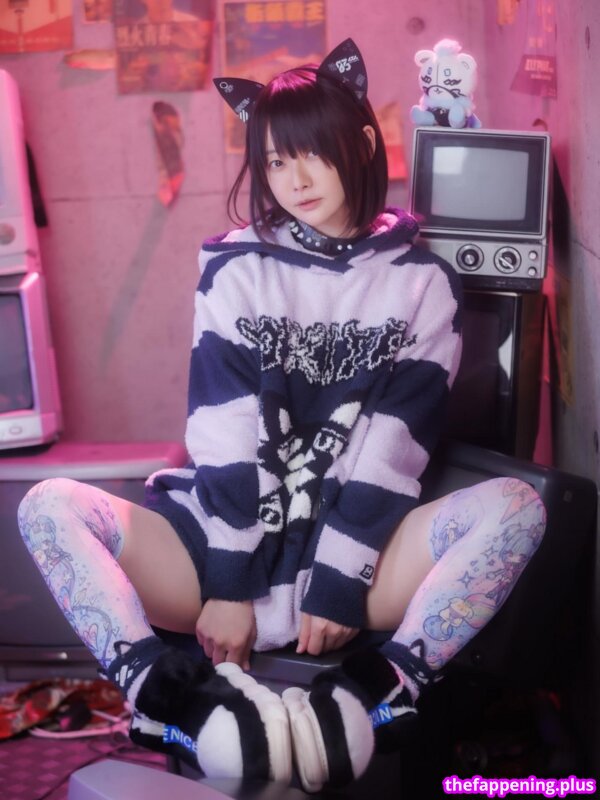 Iiniku Ushijima / prdtrt_shop Foto OnlyFans Desnuda #33