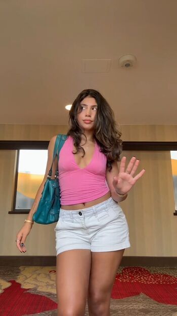 Isabella Ferreira